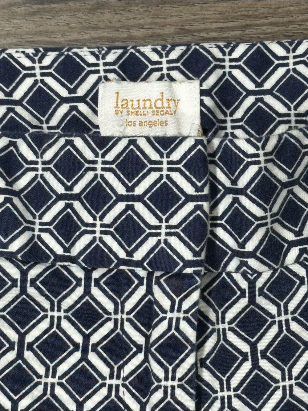 LAUNDRY BY SHELLI SEGAL Navy & White Geometric Print Flat Front Cropped Pants 8 - Picture 4 of 11